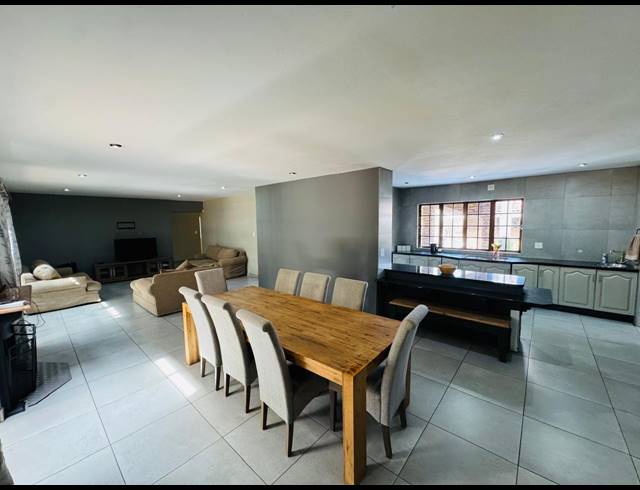 4 BEDROOM HOUSE FOR SALE IN VANDERBIJLPARK SW 5